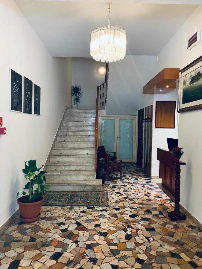 Hotel Maria Piera Rímini Exterior foto